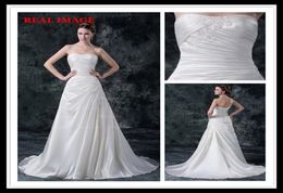 2015 una línea de vestidos de novia blancos de satén tren de la corte apliques plisados vestidos de novia MZ0174229973