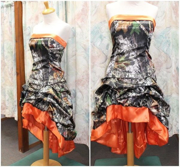 2016 vestidos de fiesta cortos de camuflaje naranja sin tirantes recoger corsé de satén elástico con cordones vestidos de fiesta de noche sin espalda vestidos de campo altos y bajos