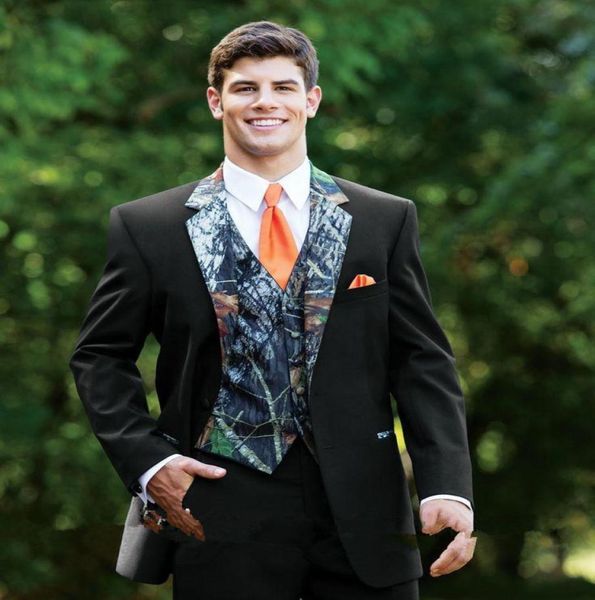 2015 Nuevo Camuflage Tuxedos Único One Botón CAMO CAMO Mensificaciones de boda Morda Notched Groom Wear Promits para hombres CAPÍTUCESV4710607