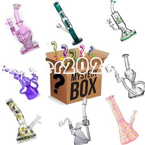 In voorraad mystery box Hookahs verrassende blined box multi -stijlen waterglas bong roken percolator pijpen olielomijn willekeurige stijlen