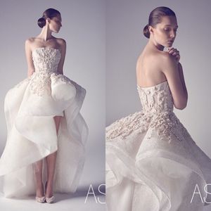 2015 Vestidos de novia de estilo árabe saudí Ashi Studio Vintage sin tirantes A-line High Low Ruffles Backless vestidos de novia con bordado en niveles