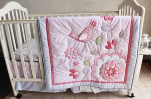 2015 vente ensembles de literie pour bébé Applique broderie 3D oiseau bébé ensembles de literie pour berceau 100 coton 7 pièces lit de couette pour bébé around8048748