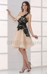 2015 Sexy Mini A Line Lace Lace Champagne Homecoming -jurken Een schouder geplooide pailletten jurken MZ0499277346