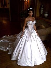 Ivoire Bling Pnina Tornai Robes De Mariée 2022 Robes De Bal Chérie Sparkly Cristal Dos Nu Cathédrale Longue Train Robes De Mariée Pas Cher