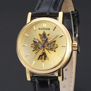 2022 Winnaar Mode Vrouwelijke Leer Elegante Business Skeleton Mechanische Zelf Wind Militaire Wrist Women Horloge Gift Clock