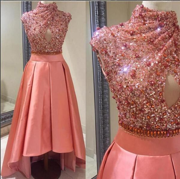 2016 árabe Dubai vestidos de noche con lentejuelas cuello alto hueco alto bajo vestidos de fiesta Coral satén sin mangas con cuentas vestidos de fiesta formales