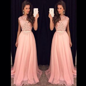 2016 goedkope prom jurken juweel nek illusie lange roze chiffon kant applicaties sweep trein sjerpen plus size formele avondjurk feestjurken