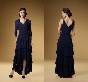 2016 Custom Made Jurken voor Moeder Bruidegom Sexy Beaded Deep V-hals Navy Blue A Line Tiered Hoge Chiffon Mother Bride Jurk