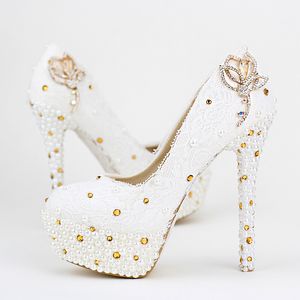 Aangepaste witte kant bruiloft schoenen lederen vrouwen platforms met parel 5 inch hiel sierlijke bruids schoenen