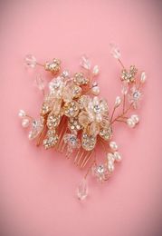 2016 Europa Gold Hand Hand Holfe Hair Coce Combs Pearl Hair Jewelry Accesorios para el cabello de la boda Cabello de boda Piece de la cabeza2723539