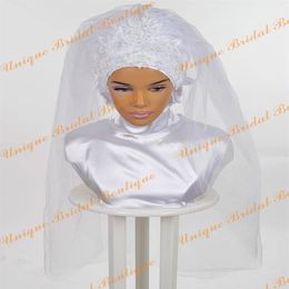 2016 Voiles de mariée musulmanes à la mode avec des appliques de dentelle perlée et un bord coupé Réel Pos Coude Longueur Hijab de mariée Custom Made223L