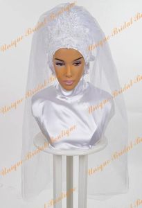 2016 Fashion Muslim Bridal Veils con apliques de encaje de cuentas y borde de corte real Longitud de posteo de posto de poste Hijab personalizado Made4934397