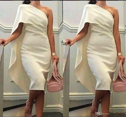 2016 nieuwe goedkope vrouwen cocktail jurken een schouder schede prom jurken met cape thee lengte feestjurk plus size formele homecoming jassen