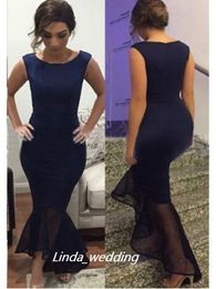 Livraison gratuite 2019 nouveau Design couleur bleu marine trompette sirène Scoop sans manches fermeture éclair asymétrique robes de soirée femmes robes