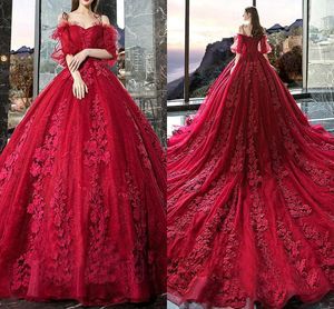 Luxueuse robes de quinceanera rouge avec appliques 3D fleurs fleurs élégantes robes de bal à l'épaule adolescents sans dossier 15 vestidos de bal des femmes en soirée BC18656