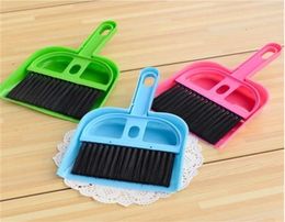 2016 Nouveau produit Mini Bureau de nettoyage de balayage Brosse de nettoyage petit balai de poussière Broom Set Clean Table 8890392