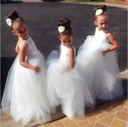 Blanc Tulle Etage Longueur Robes De Fille De Fleur Pour Les Mariages Pas Cher Enfants De Noël Robes De Fête D'anniversaire Jewel Sans Manches Filles Pageant Robe