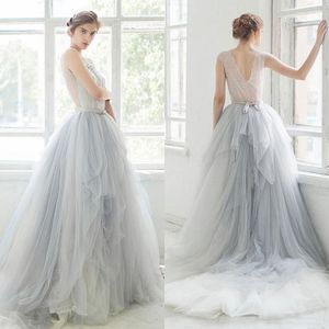 2017 Ombre Tulle Plage Robes De Mariée En Dentelle Applique Perlée Encolure Dégagée Robes De Mariée Sans Manches Volants À Volants Balayage Train Robe De Mariée