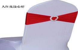 2016 entier 100pcs Bands de chaise de lycra élastique Bandes de chaise de mariage de mariage avec une boucle en plastique en forme de coeur1271261