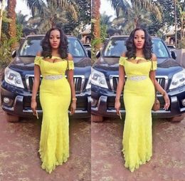 2016 Gele Kant Avondjurken Plus Size Off Shoulder Short Sleeve Prom-jurken met emdroidery peplum terug rits formele gelegenheid jurk