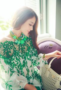 T-shirt Femme Printemps Nouveau style européen Dames Feuille verte Chemisier à manches longues en dentelle patchwork en mousseline de soie Chemise femme de haute qualité