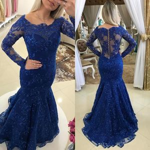 2018 Arabe Bleu Royal Robes De Bal Encolure Dégagée Manches Longues Perlées Pleine Dentelle Sirène Balayage Train Plus La Taille Soirée Formelle Pageant Robe