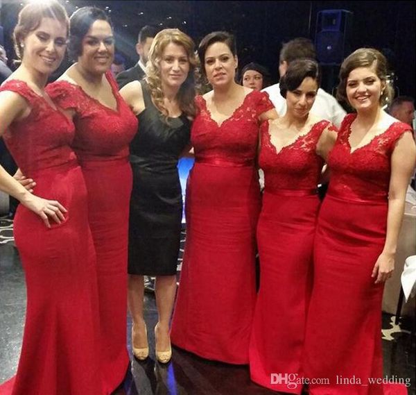 2019 Barato Encaje Cinta roja Vestido de dama de honor Cuello en V País Jardín Fiesta de bodas Invitada Dama de honor Vestido de talla grande por encargo