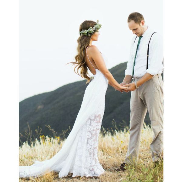 Vestido sin espalda País de boda con gradas de la falda de encaje apliques de los tirantes de espagueti Una línea de vestidos de boda de Boho del verano Vestido de Noiva