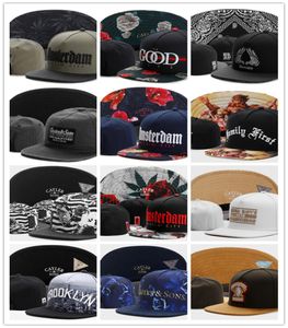 2017 Fashion Flower Hand Snapback Chapeaux Baseball Caps pour Menwomen Brand Cap Sports Hip Hop Flat Sun Hat Bones Gorras pas cher Casque9470267