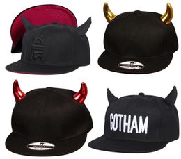 2017 Fashion Novelty Bones Gorras Snapbacks Chapeaux Little Devil Horns Oreilles Hip Hop Baseball Chapeaux Femme Femmes Femmes Cap Funny6317279