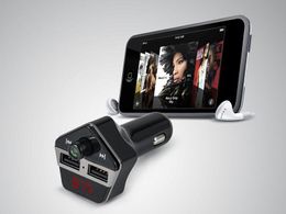 2017 NIEUWE 3 IN1 ST06 Bluetooth Carkit Audio MP3 Muziek Speler Handsfree Set LCD-scherm Ondersteuning TF-kaart FM-zender USB-autolader