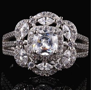 2017 nueva Arrivla choucong joyería de lujo 925 plata esterlina topacio blanco forma de cojín CZ diamante mujeres boda banda flor anillo regalo