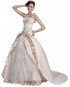 2017 Nouveau Champagne Dentelle Robe De Bal Robes De Mariée avec Appliques Perlé Pas Cher Plus La Taille Robes De Mariée Stock Taille 2-16 QC108