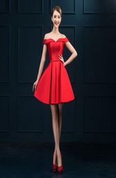 2017 Nouvelles robes de soirée élégantes hors de la robe de mariée à l'épaule courte RedBlue Girls Femmes Prom Prom Party Homecominggraduation Forms5815614