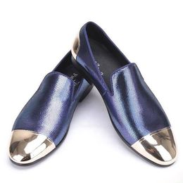nouvelles chaussures pour hommes en peau de mouton à carreaux bleus et rouges de style de haute qualité avec bout en métal à l'avant et à l'arrière