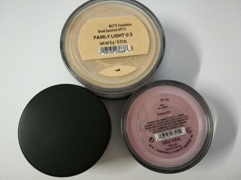 2017 DERNIÈRE poudre libre de fond de teint minéral 4 couleurs, blush beauté / chaleur / MAT assez léger 03 / chaleur avec visage 120 pcs / lot DHL