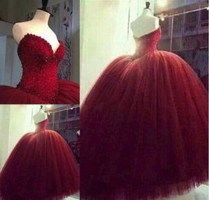 2021 Rouge 16 Sweetheart Quinceanera Robes Tulle Tiered Corset avec Perles Tops Tiers Tulle Robes De Bal 15 Filles Prom Party Robes Personnalisé