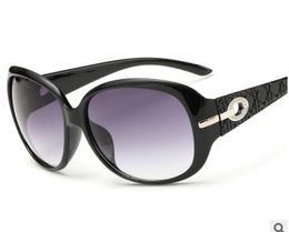 2017 gafas de sol de marca Retro para mujer, gafas de sol a la moda Vintage para mujer, gafas de sol para mujer 9526