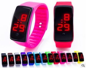 Sport LED Watch Candy Jelly Men Femmes Silicone Rubber Touch Sn Digital Imperprophes Montres Bracelet Mirror Wristwatch1199134