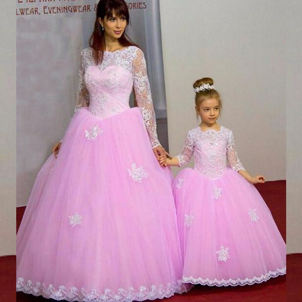 2019 superbes robes de soirée de bal mère et fille rose tulle bateau cou manches illusion princesse robes formelles sur mesure