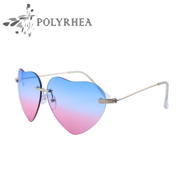 2021 Les lunettes de soleil rétro en forme de coeur Love Exquis Fashion Sell Glasses Street Shooting Star Peach Heart With Box