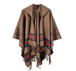 2017 Stole invernali Donna Poncho a righe in cashmere Mantella con nappa con cappuccio Cardigan lavorato a maglia oversize Coperta Scialle lungo Sciarpa Pashmina6662127