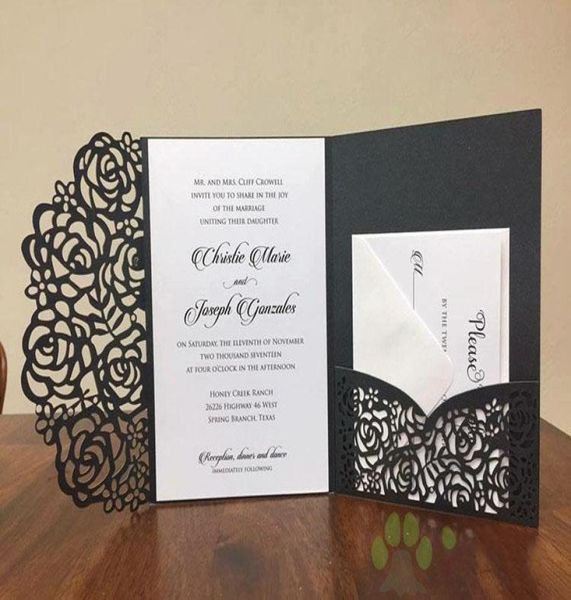 2018 Invitaciones de boda asequibles Paquetes de invitaciones de boda con corte láser Invitaciones personalizables con sobre Interior en blanco personalizado P4637635