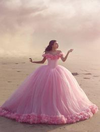2018 Baby roze baljurk Quinceanera jurken van het schouderkorset Verkoop van zoete 16 prom -jurken met ruches feestjurk8509156