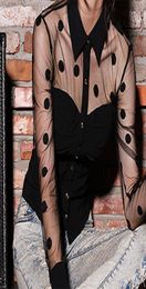 2018 Noir À Pois Maille Mousseline De Soie Blouses Sexy Femmes À Manches Longues Chemise En Dentelle Sexe Rétro Transparent SlimFit Blouses Chemises SXL5816235