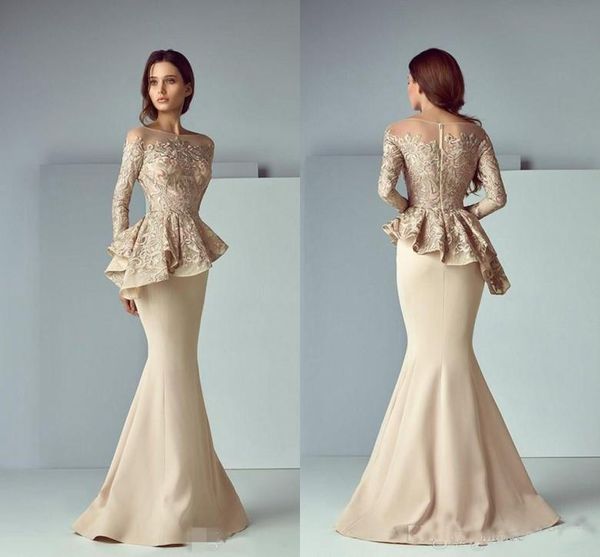 2018 Champagne Peplum Longues Robes De Soirée Tenue De Soirée Sheer Cou À Manches Longues En Dentelle Tache Dubaï Arabe Robes De Soirée Sirène Robe De Bal