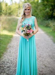 2018 Goedkope Turquoise Bruidsmeisjes Jurken Sheer Jewel Neck Lace Top Chiffon Long Country Bruidsmeisje Maid of Honour Trouwjurken