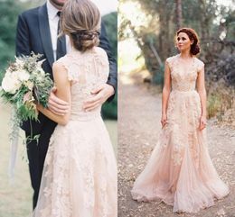 Nouveau Pays Blush Rose Bohème Une Ligne Robes De Mariée Col En V Profond Tulle Applique Dentelle Boho Robes De Mariée Balayage Train Robe De Mariée Sur Mesure