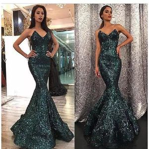 2018 Gebogen pailletten Dubai Prom Dress Mermaid Sweetheart Hals Hunter Color Sweep Train Arabisch Prom jurken Abendkleider