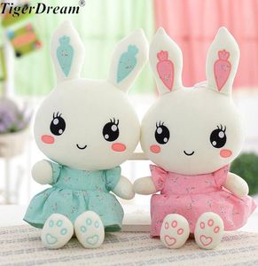 2018 mignon portant robe lapin jouets en peluche lapin PP coton lapins en peluche poupées enfants jouets cadeaux d'anniversaire 2 couleurs 8173799